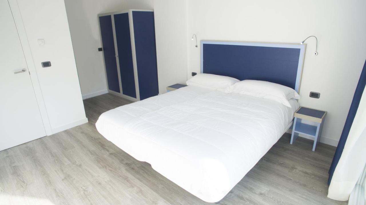 Piamarta Apartments Toscolano Maderno Bagian luar foto