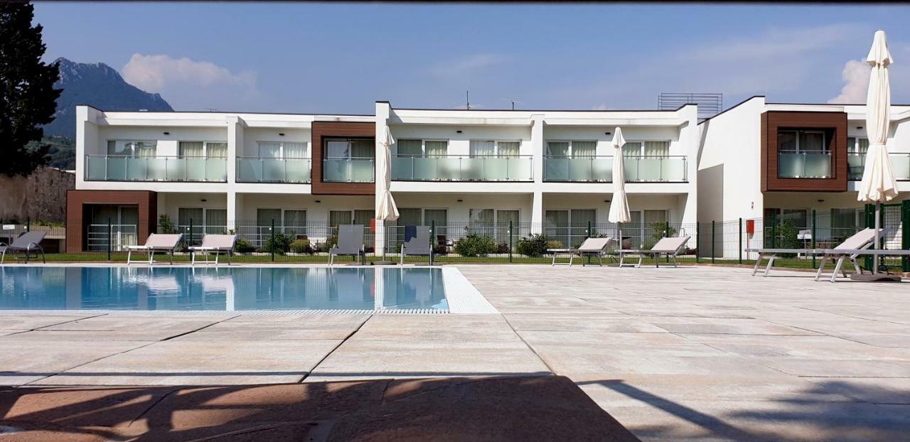 Piamarta Apartments Toscolano Maderno Bagian luar foto